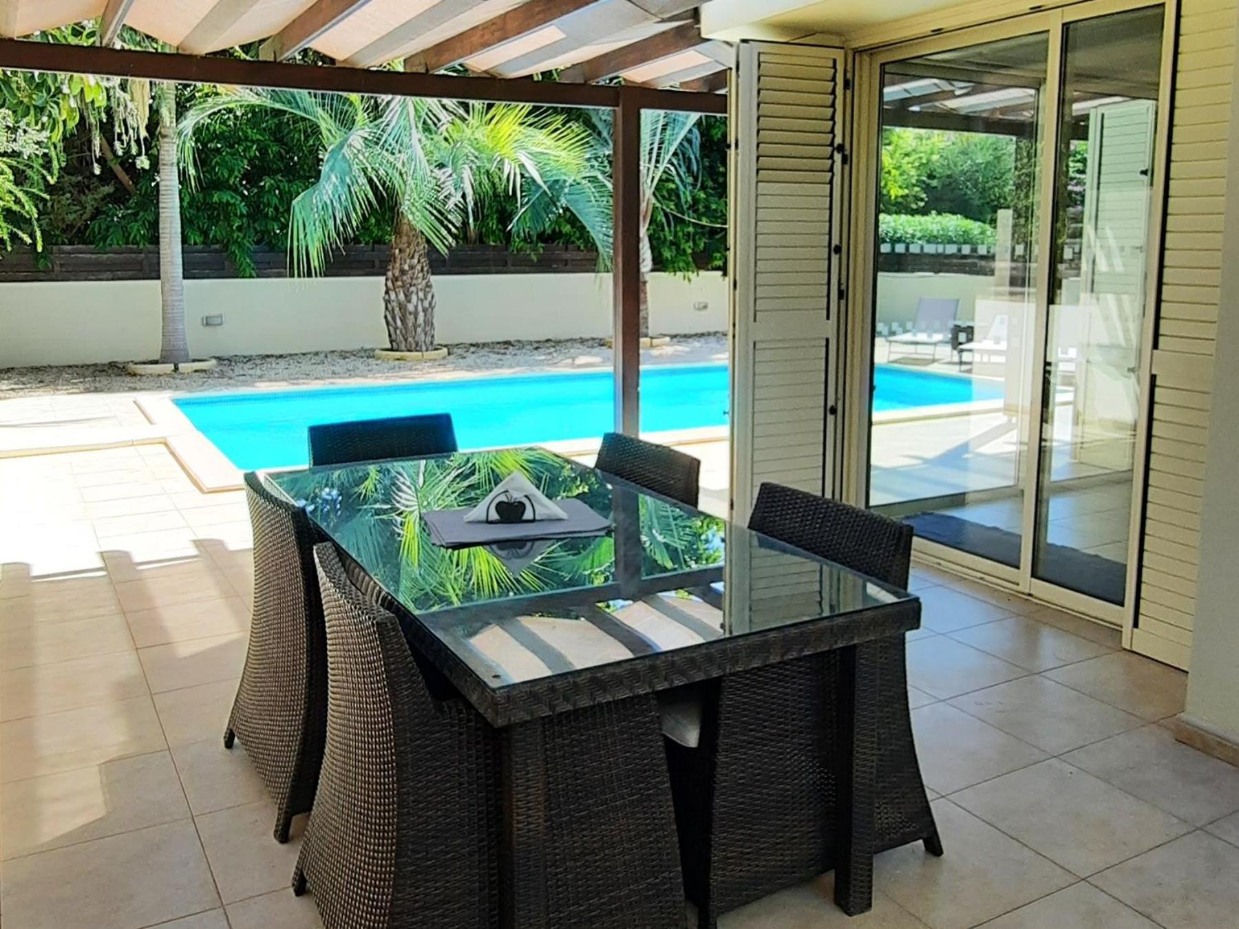 Villa Larnaca Bay Resort Oroklini Eksteriør billede