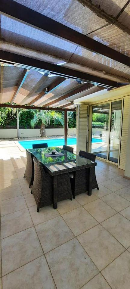 Villa Larnaca Bay Resort Oroklini Eksteriør billede